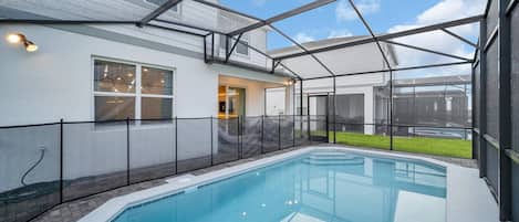 Outdoor pool, a heated pool