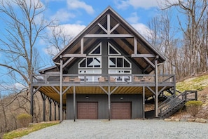Exterior - New Mountain Home in Wonderful Location (Banner Elk)