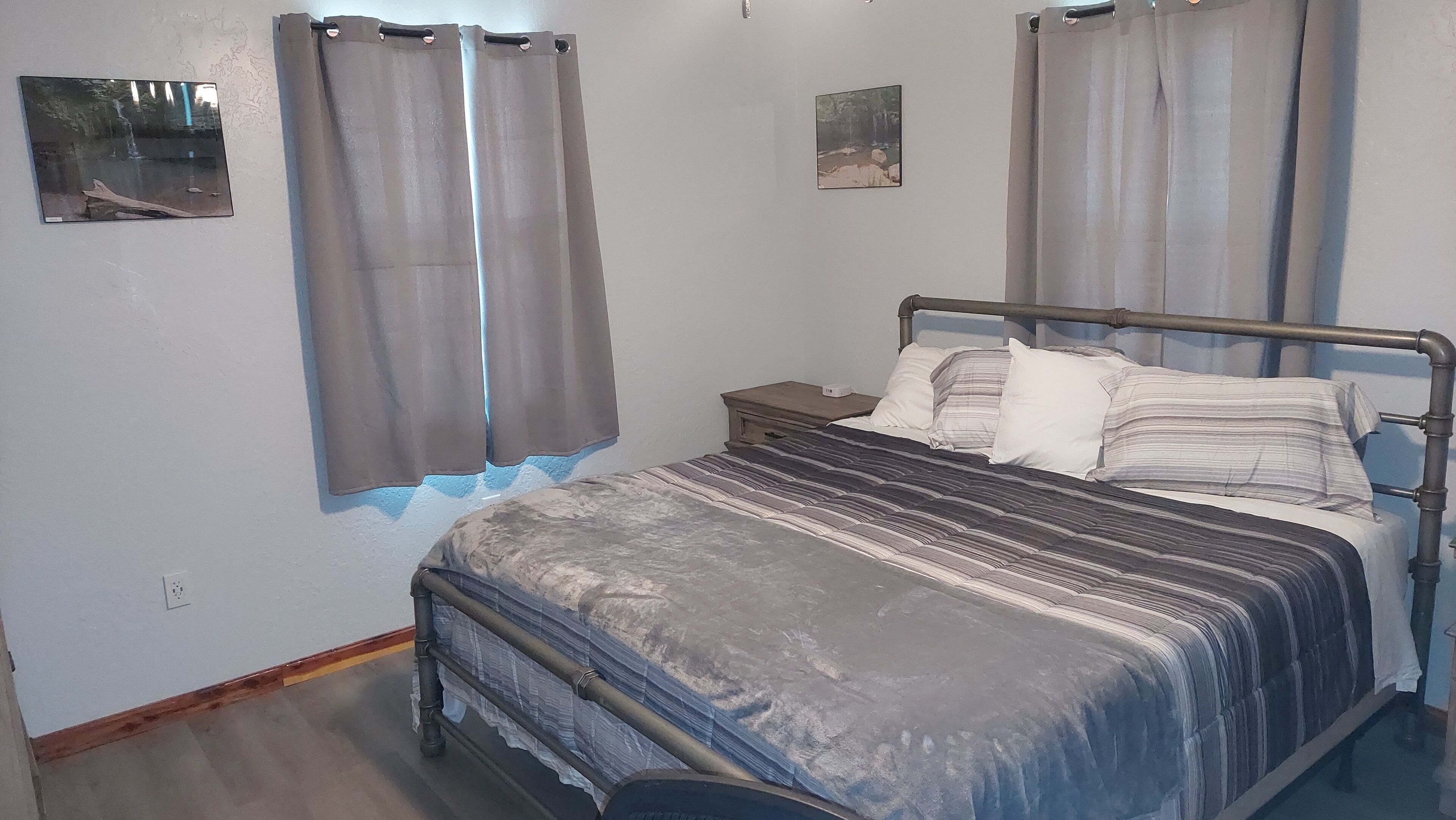 2 soverom, skrivebord, wi-fi (inkludert) og sengetøy