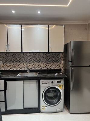 Interior - شقة فاخرة فيو بحر ومنتزة
(Alexandria)