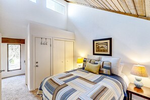 2 habitaciones, acceso a internet y ropa de cama