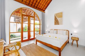 Basic Villa | 2 bedrooms, desk, laptop workspace, bed sheets - Villa Casa Coco (Munggu)