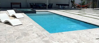 Poolside Retreat Haven close to MIA Airport