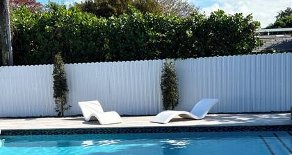 Poolside Retreat Haven close to MIA Airport