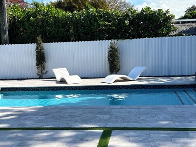 Poolside Retreat Haven close to MIA Airport