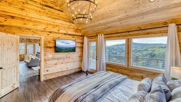 4 makuuhuonetta, silitysrauta/-lauta, ilmainen Wi-Fi, vuodevaatteet