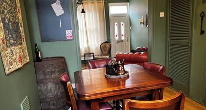 Robin’s Hollow: 2BD Home Near Wrexham AFC