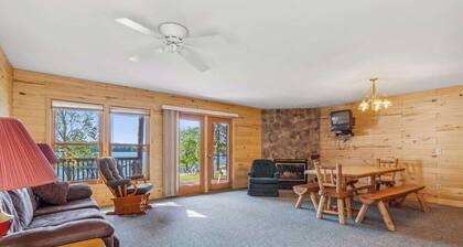 Lakeside Condo #20 4BR 4BA Timberlane Resort