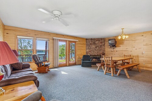 Timberlane Resort Condo #20 | 4 Bed, 4 Bath