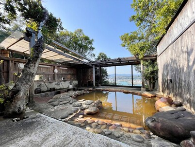 Nonsmoking Japanesestyle detached house Building No 4 standing near the virgin forest  / Shimanto Kōchi