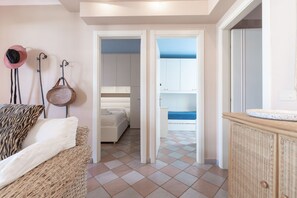3 chambres, fer et planche à repasser, Wi-Fi, draps fournis