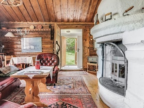 Télévision, cheminée