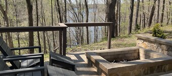 “License To Chill”. Lake Cottage at Tims Ford Lake  Golf cart/Fire pit/Marina