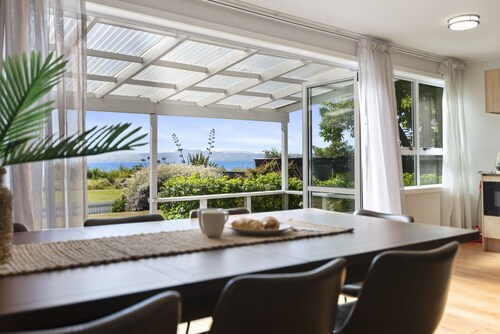 Ngongotaha Lakeside Home 