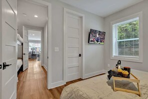 1 bedroom, iron/ironing board, travel cot, free WiFi - Melrose Mezzo -Great Walking Locat-Mins 2 Broadway (Nashville)