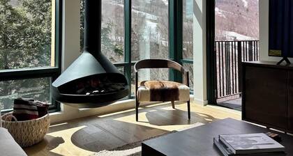 Spruce Peak resort Ski In/Outwith great views