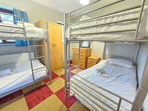19 bedrooms, WiFi, wheelchair access