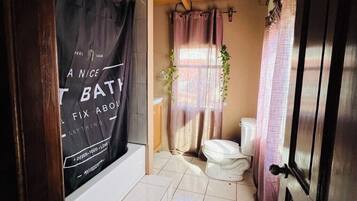 Towels, soap, shampoo, toilet paper