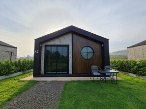 1 bedroom, hypo-allergenic bedding, free minibar, blackout drapes - I Love U Homestay at Kanchanaburi (Kanchanaburi)