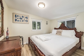 2 quartos, ferros/tábuas de passar roupa, Wi-Fi, roupa de cama