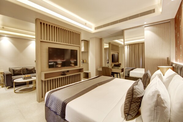 Standard dubbelrum - 1 sovrum - icke-rökare - utsikt mot staden | Värdeförvaringsskåp på rummet, arbetsyta för laptop och ljudisolering