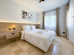 3 chambres, fer et planche à repasser, Wi-Fi, literie fournie