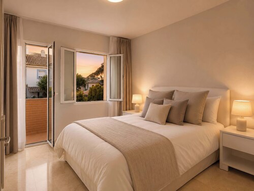 Manuel Hidalgo | Marbella Townhouse Pool Retreat