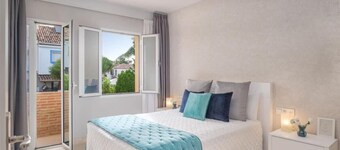 Manuel Hidalgo | Marbella Townhouse Pool Retreat