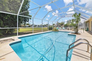 A heated pool - Relaxing Gulf Getaway Heated Pool, Covered Patio & Prime Location Near Parks, Beaches & Attractions! (Hudson)