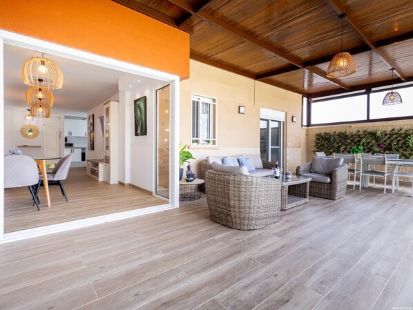 TV - Can Jennita Modern Apartment (Costa Adeje)