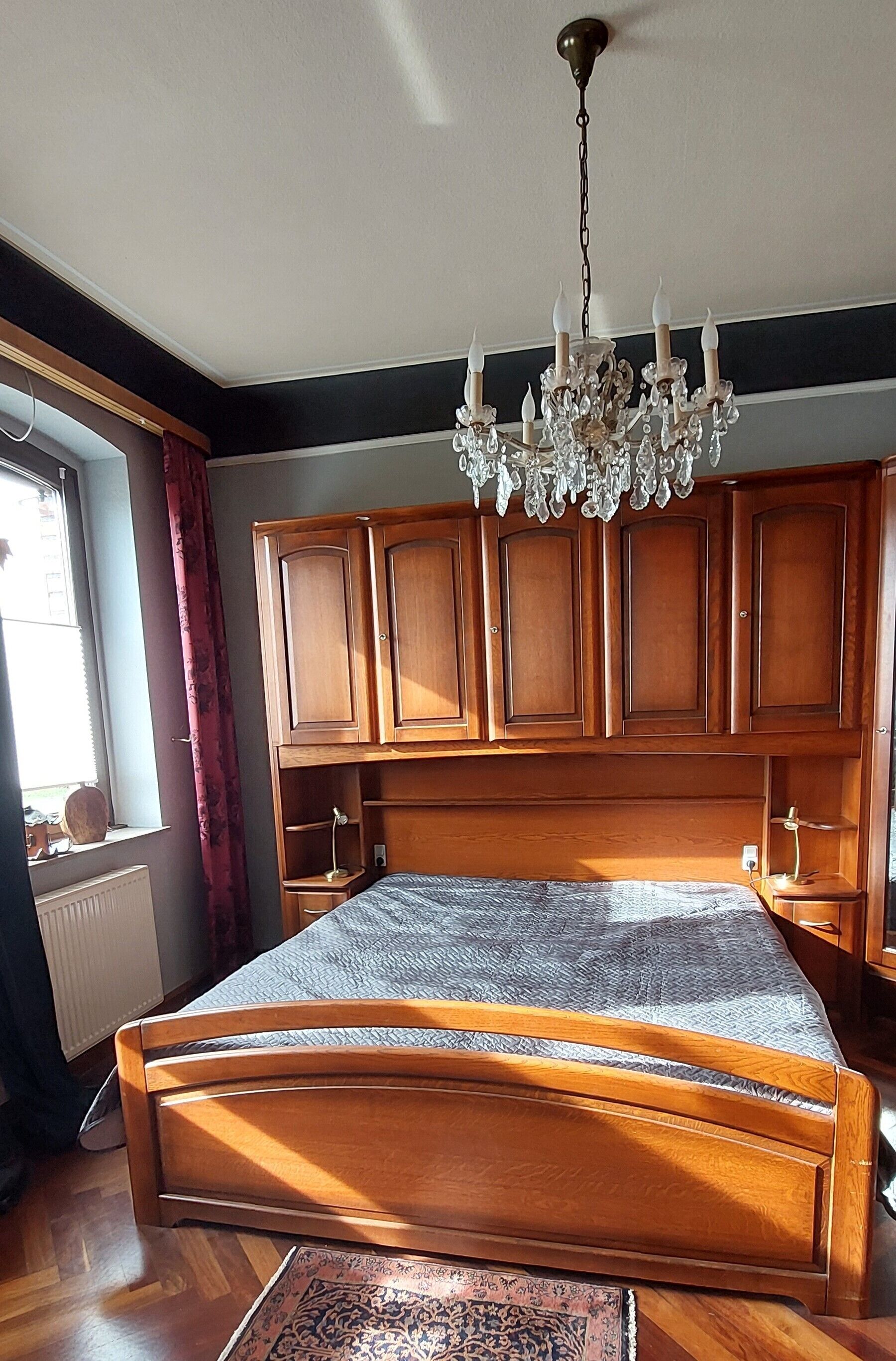 1 多间卧室、办公桌、免费 WiFi、床单