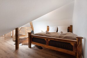 1 bedroom, iron/ironing board, free WiFi, bed sheets - Apartment 'Appartment Waldloft' with Mountain View, Private Terrace and Wi-Fi (Bühlertal)