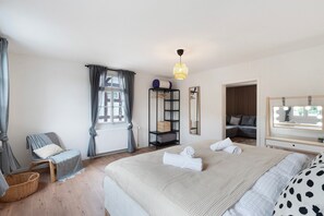 1 chambre, fer et planche à repasser, accès au Wi-Fi (inclus)