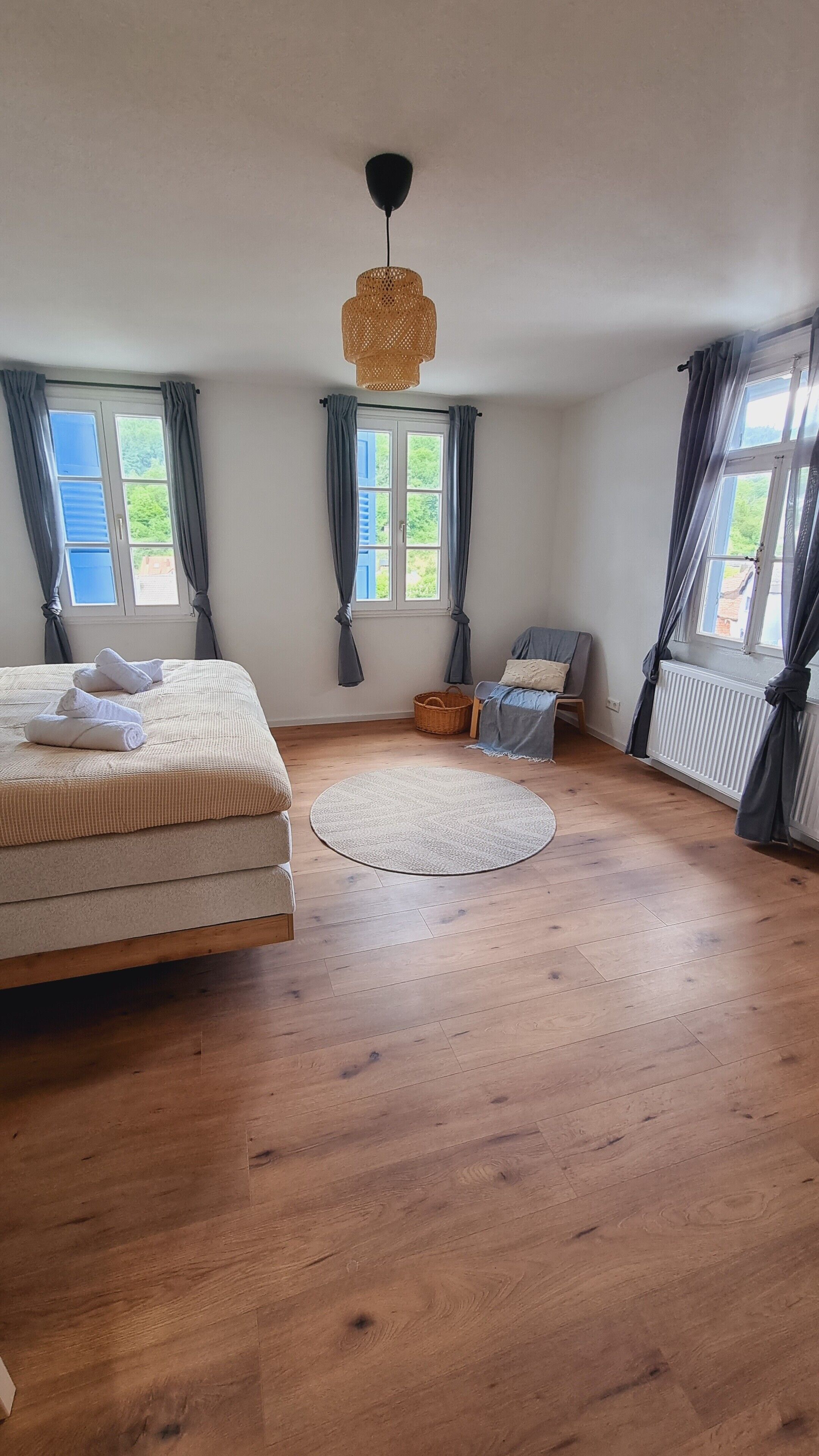 6 Schlafzimmer, Bügeleisen/Bügelbrett, kostenloses WLAN, Bettwäsche