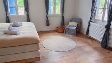6 Schlafzimmer, Bügeleisen/Bügelbrett, kostenloses WLAN, Bettwäsche