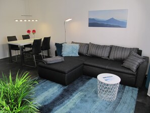 Tv, dvd-spelare och en stereo