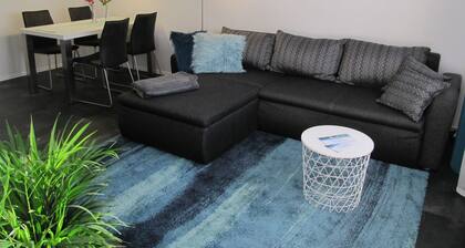 Apartment 'Ferienwohnung Zollernalb' with Balcony and Wi-Fi