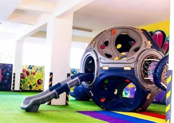 Área de juegos infantiles al aire libre