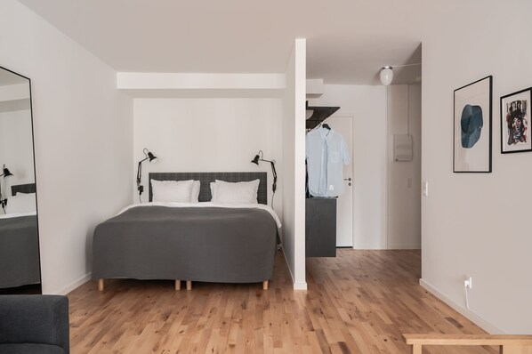 1 bedroom, iron/ironing board, WiFi, bed sheets