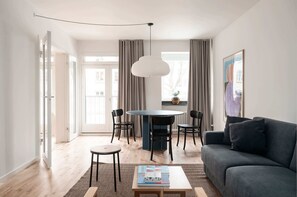 TV, offices - Queens Courtyard Studio XL by Daniel & Jacob's (København)