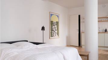 2 bedrooms, iron/ironing board, travel crib, WiFi