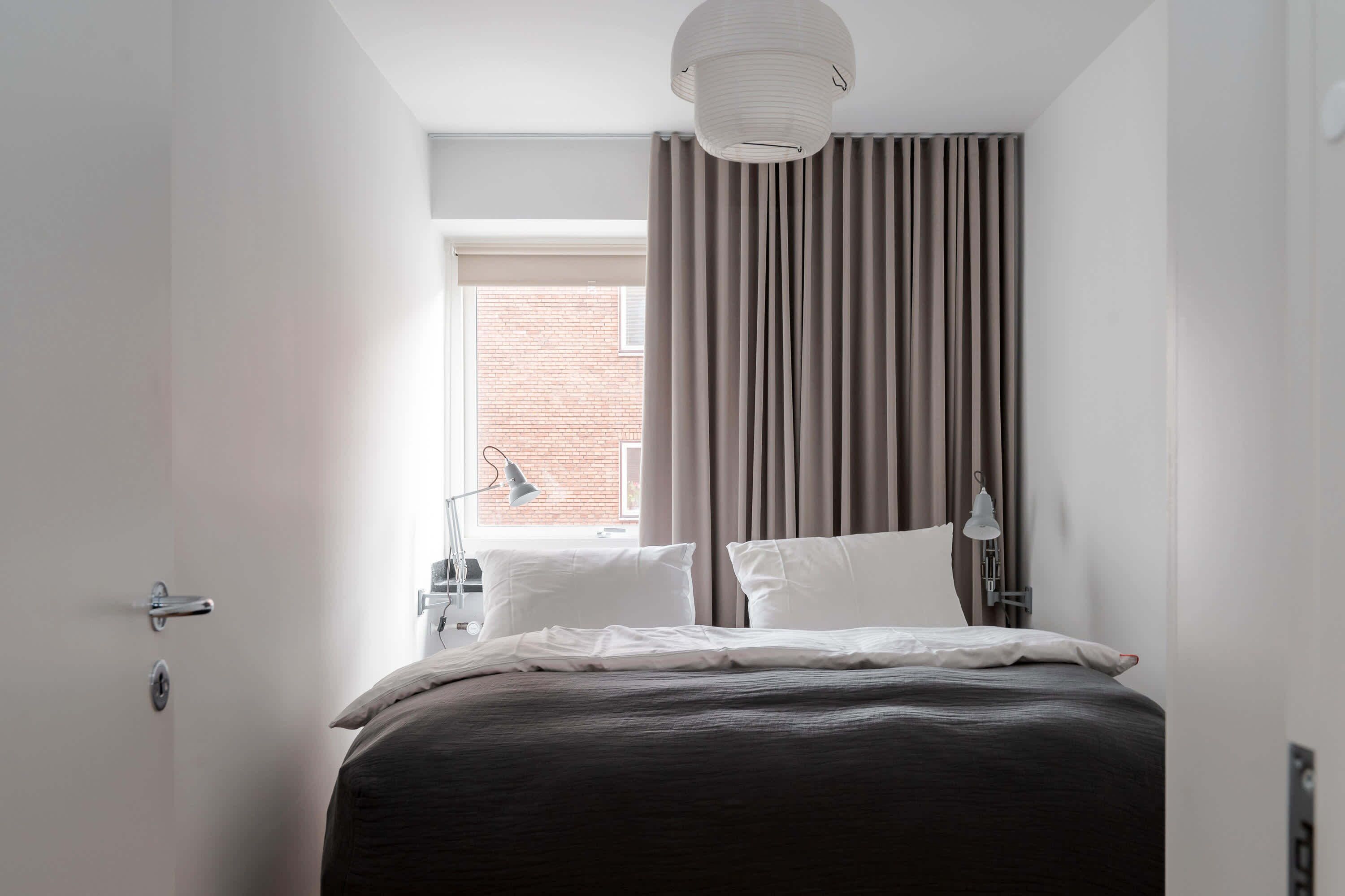 2 bedrooms, iron/ironing board, travel cot, WiFi