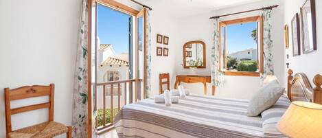 2 bedrooms, free WiFi, bed sheets