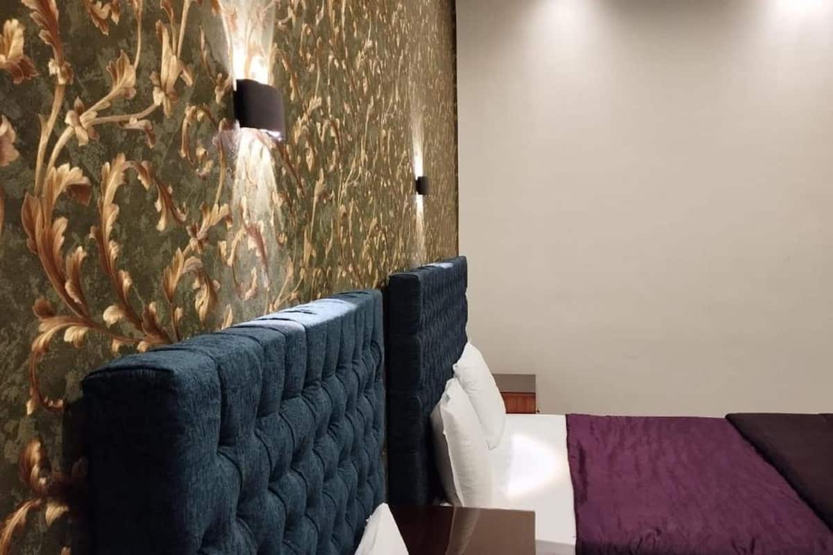 Triple Room, Private Bathroom | Soundproofing, free WiFi