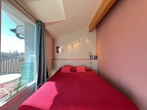 Wifi gratis y ropa de cama 