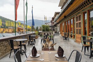 Zona a l'aire lliure per a la celebració de banquets