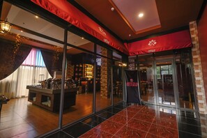 Bar (en la propiedad)