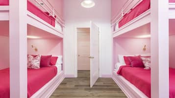 4 bedrooms, desk, iron/ironing board, travel crib