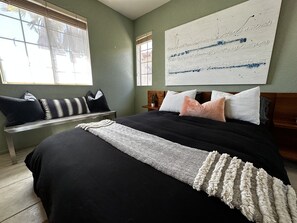 3 bedrooms, desk, free WiFi, bed sheets - VIP Coachella Artist Pool House: Festival Drop Off Included (Palm Desert)