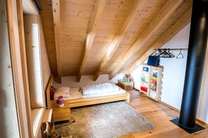 4 Schlafzimmer, Bügeleisen/Bügelbrett, WLAN, Bettwäsche